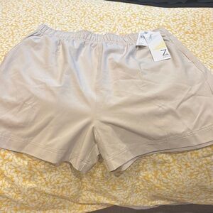 Zella Women's Athletic Cream Shorts